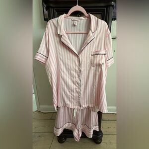 Victoria's Secret Pink and White Pajama Set with Notched Collar